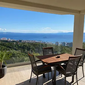 https://drenova-hills.primorje-gorskikotar.com